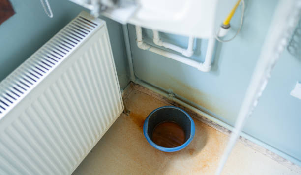 Best Emergency water damage restoration  in Moonachie, NJ